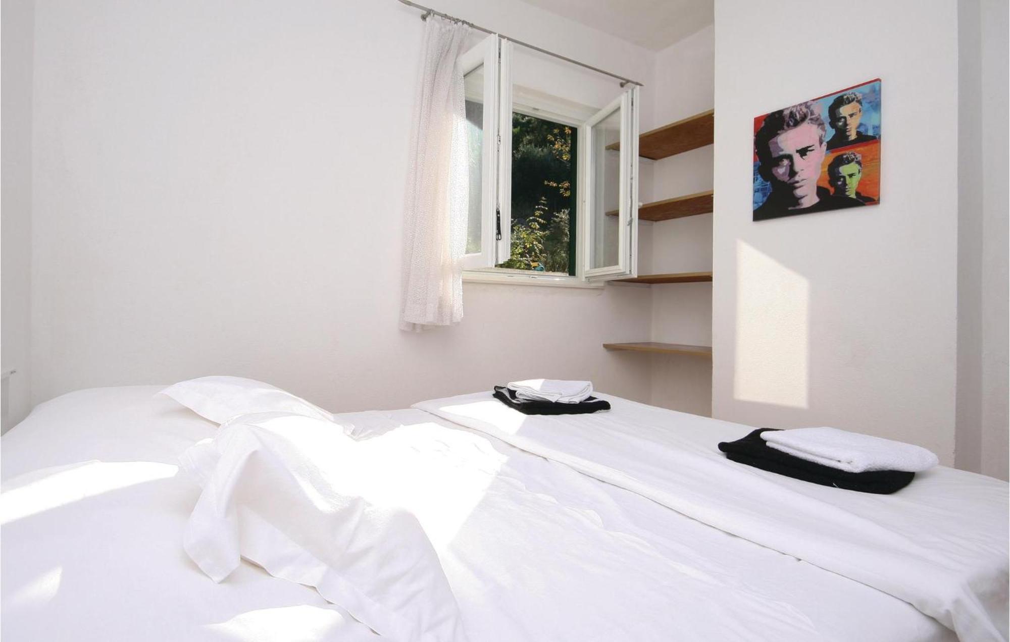 2 Bedroom Beautiful Home In Sparadici Grebaštica Екстериор снимка