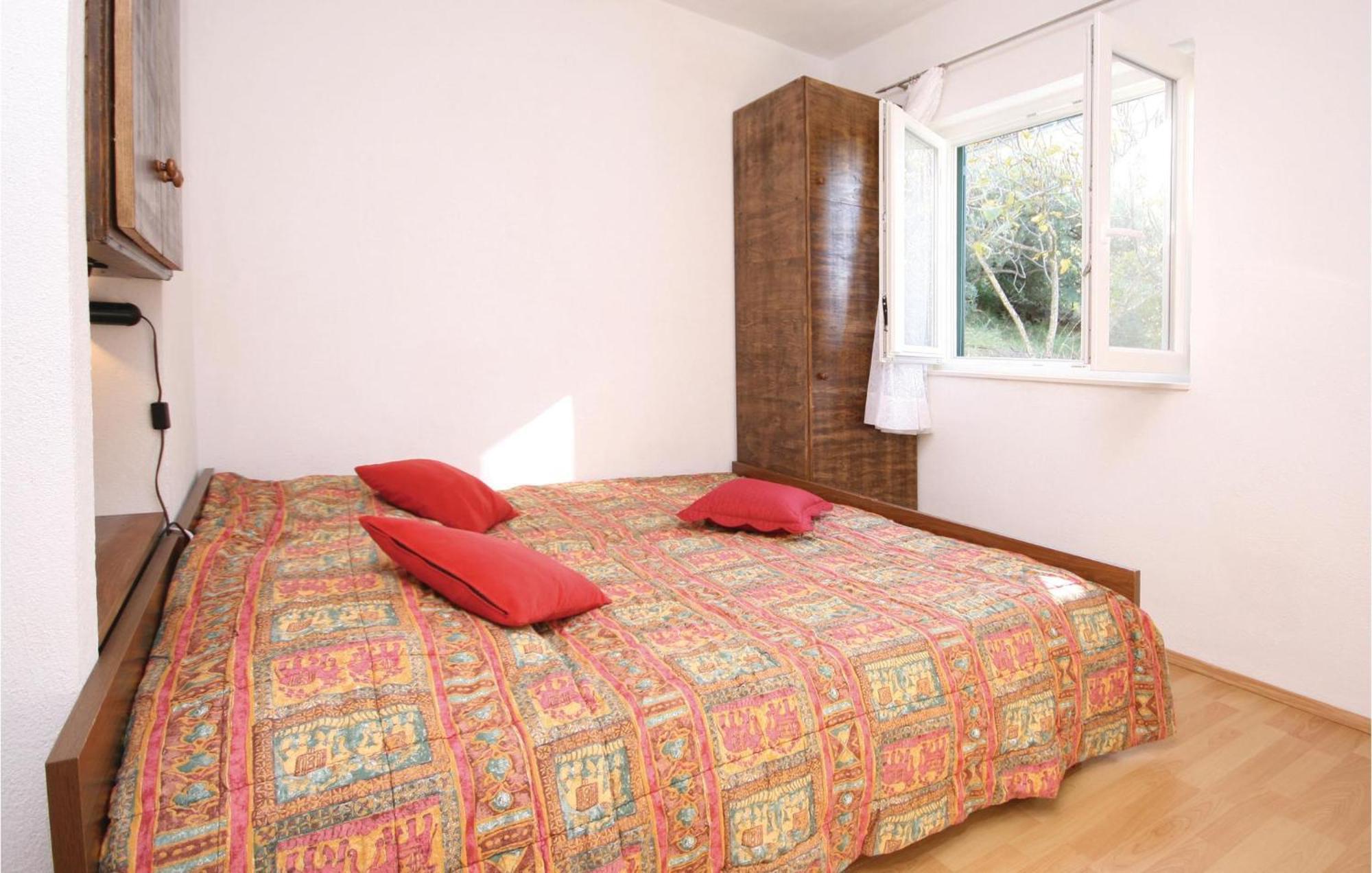 2 Bedroom Beautiful Home In Sparadici Grebaštica Екстериор снимка